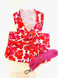 Juhlamekko Marigekko Talutushihnalla | Koot: XS-S, L-XL