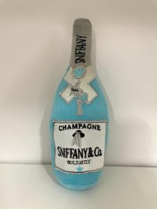 Koiran Lelut | Sniffany & Co. Champagne Pullo | Luxury Toys