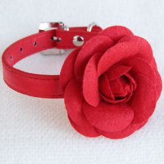 Upea punainen ruusu-kaulapanta koiralle tai kissalle, Red Rose, DiivaDog